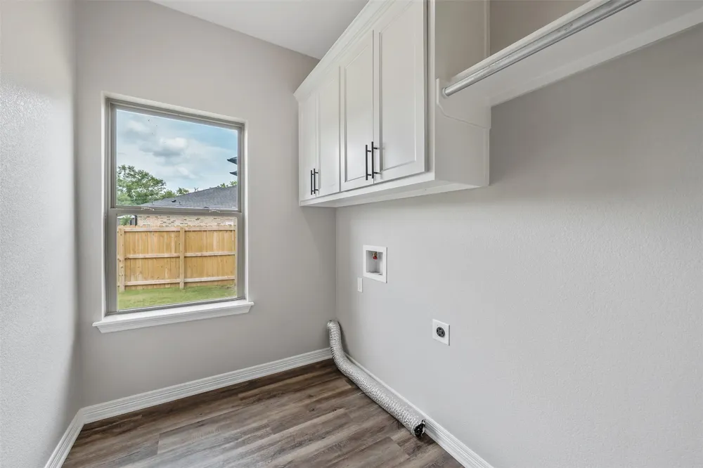 504 Cornerstone Lindale, TX 75771