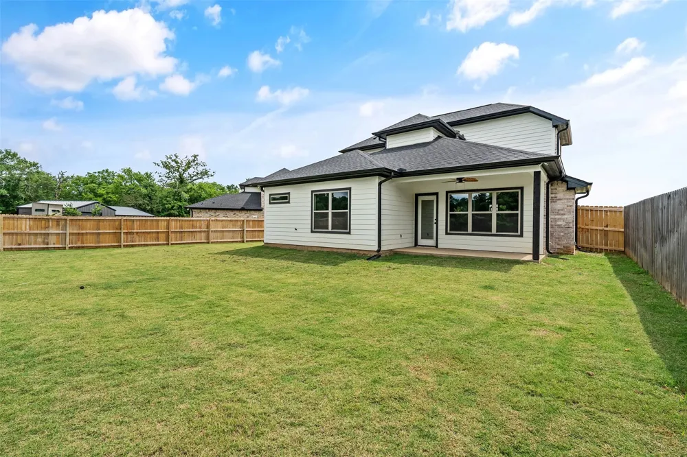 504 Cornerstone Lindale, TX 75771