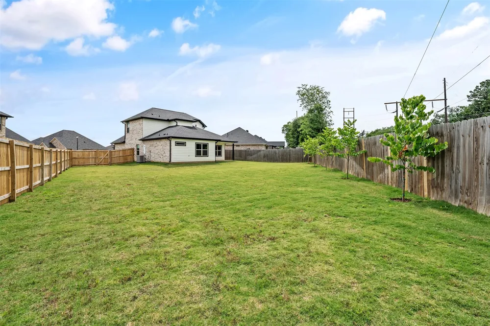 504 Cornerstone Lindale, TX 75771