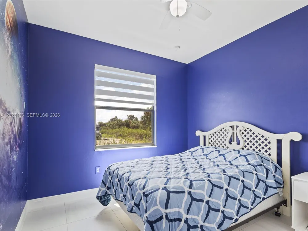 490 NW 37 AV. Naples, FL 34120
