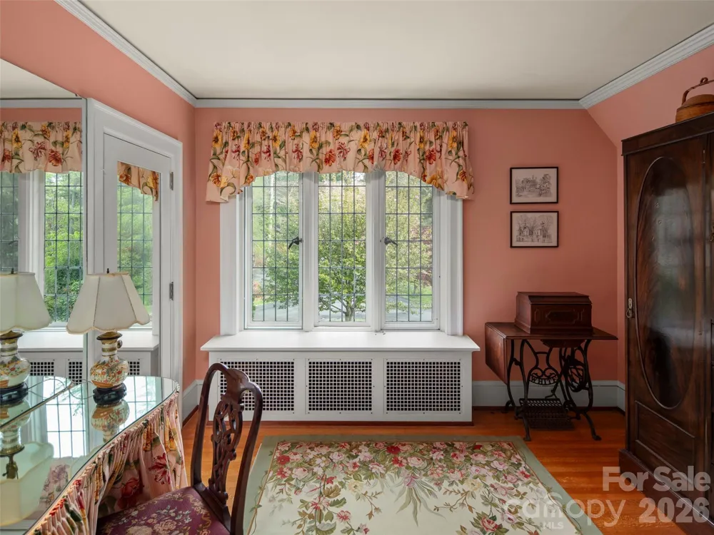 436 Vanderbilt Road Biltmore Forest, NC 28803