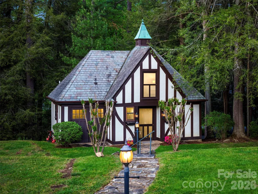 436 Vanderbilt Road Biltmore Forest, NC 28803