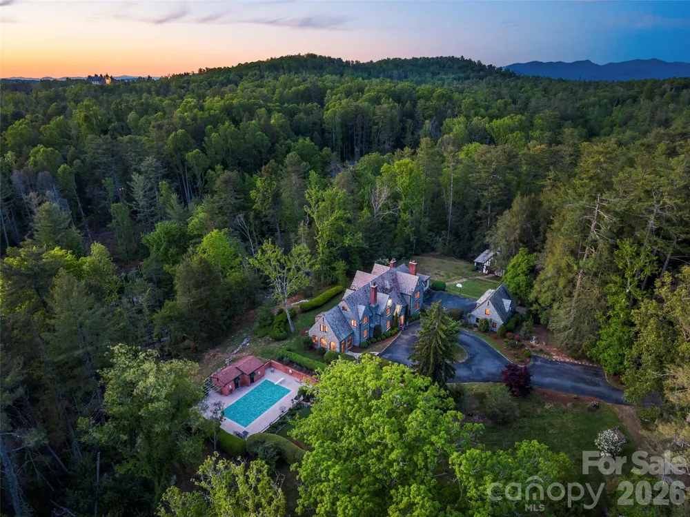 436 Vanderbilt Road Biltmore Forest, NC 28803