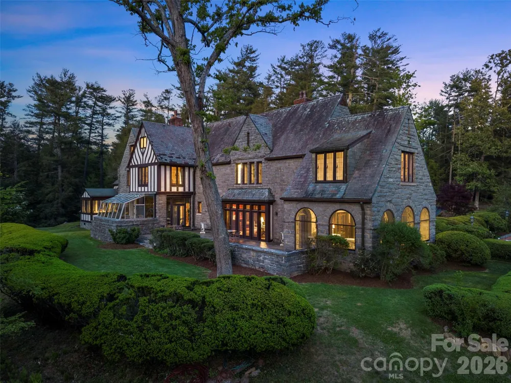 436 Vanderbilt Road Biltmore Forest, NC 28803