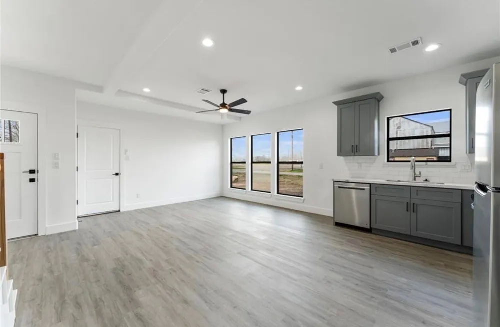 205 S Second Street Beasley, TX 77417
