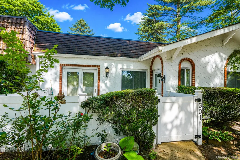 301 Birchwood Road Medford, NY 11763