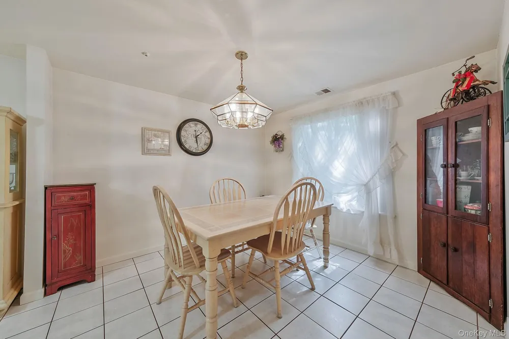 301 Birchwood Road Medford, NY 11763