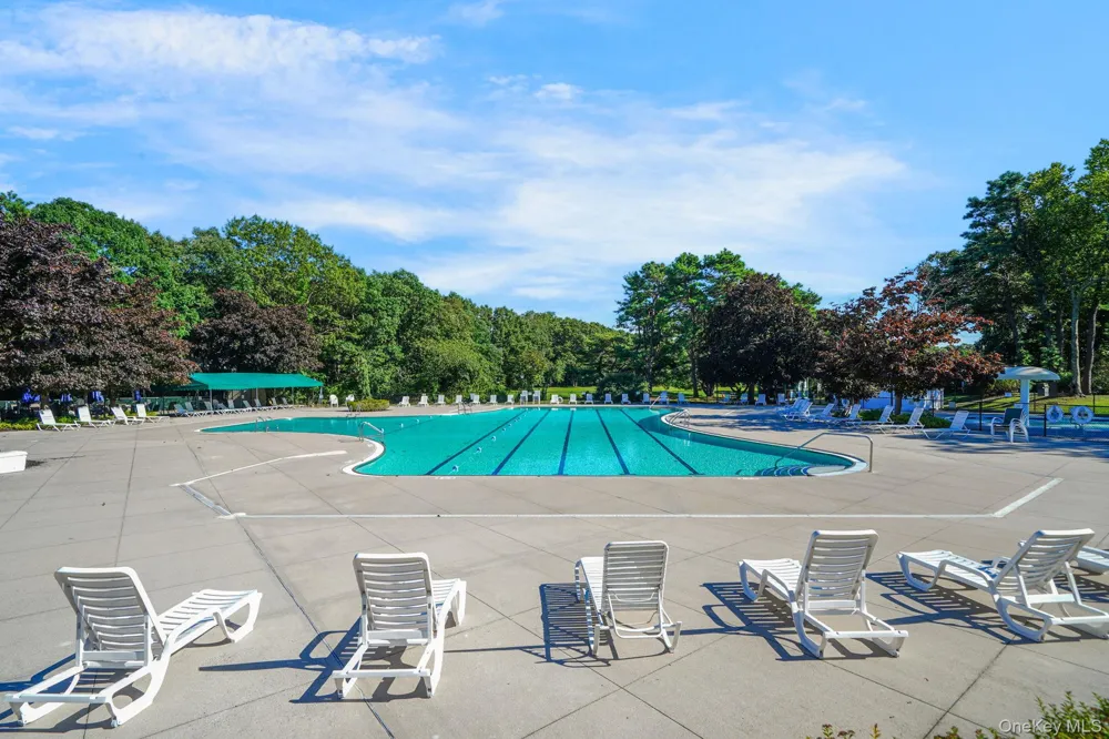 301 Birchwood Road Medford, NY 11763