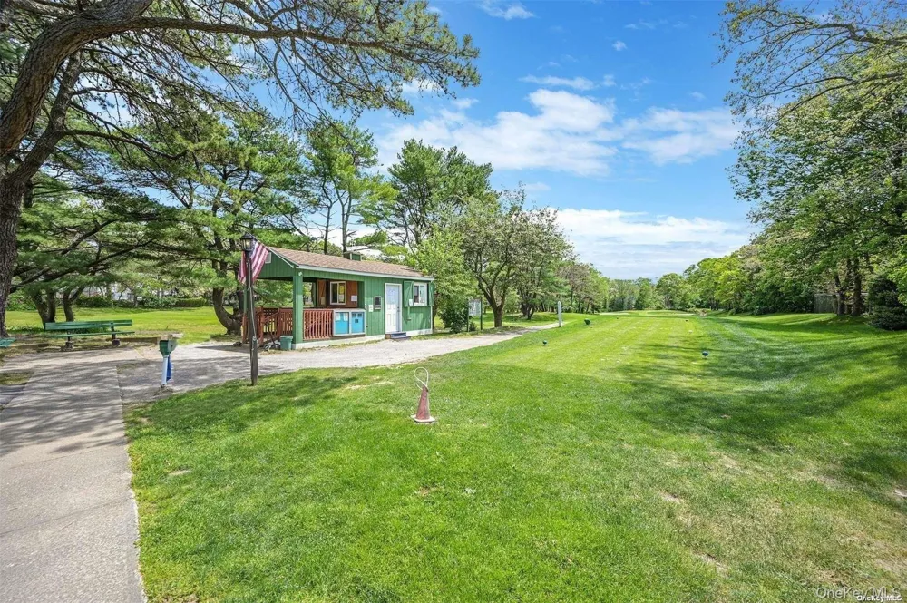 301 Birchwood Road Medford, NY 11763