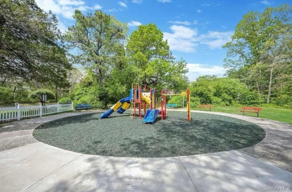 301 Birchwood Road Medford, NY 11763