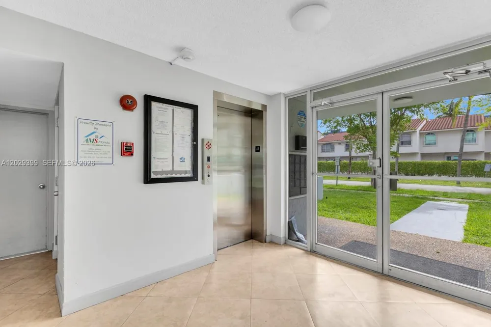 16518 NE 26th Ave #202 North Miami Beach, FL 33160