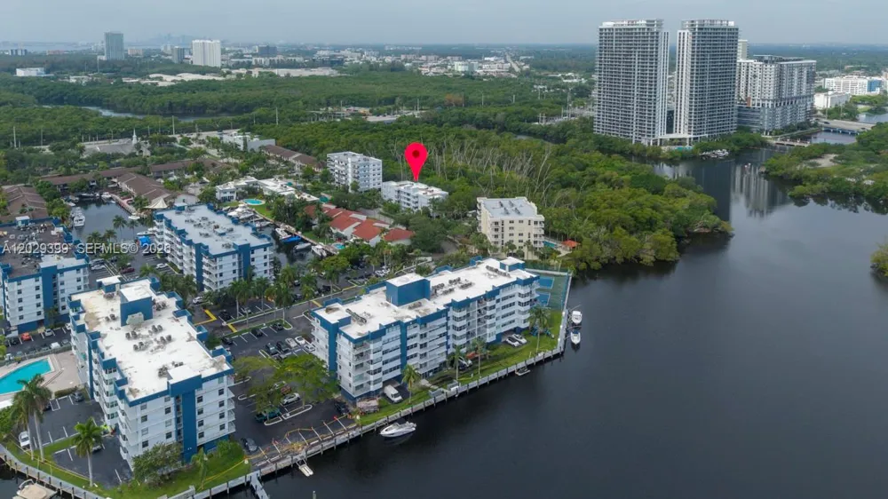 16518 NE 26th Ave #202 North Miami Beach, FL 33160