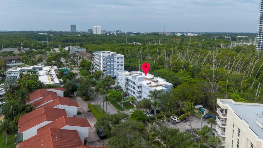 16518 NE 26th Ave #202 North Miami Beach, FL 33160