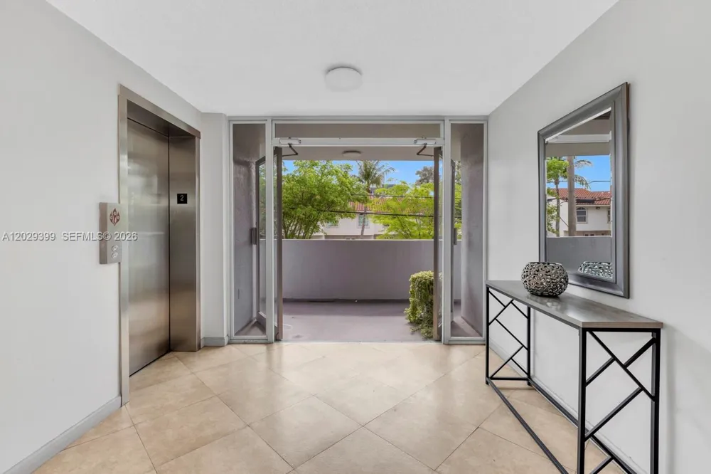 16518 NE 26th Ave #202 North Miami Beach, FL 33160