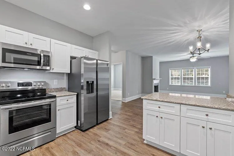 800 Lighthorse Circle Aberdeen, NC 28315