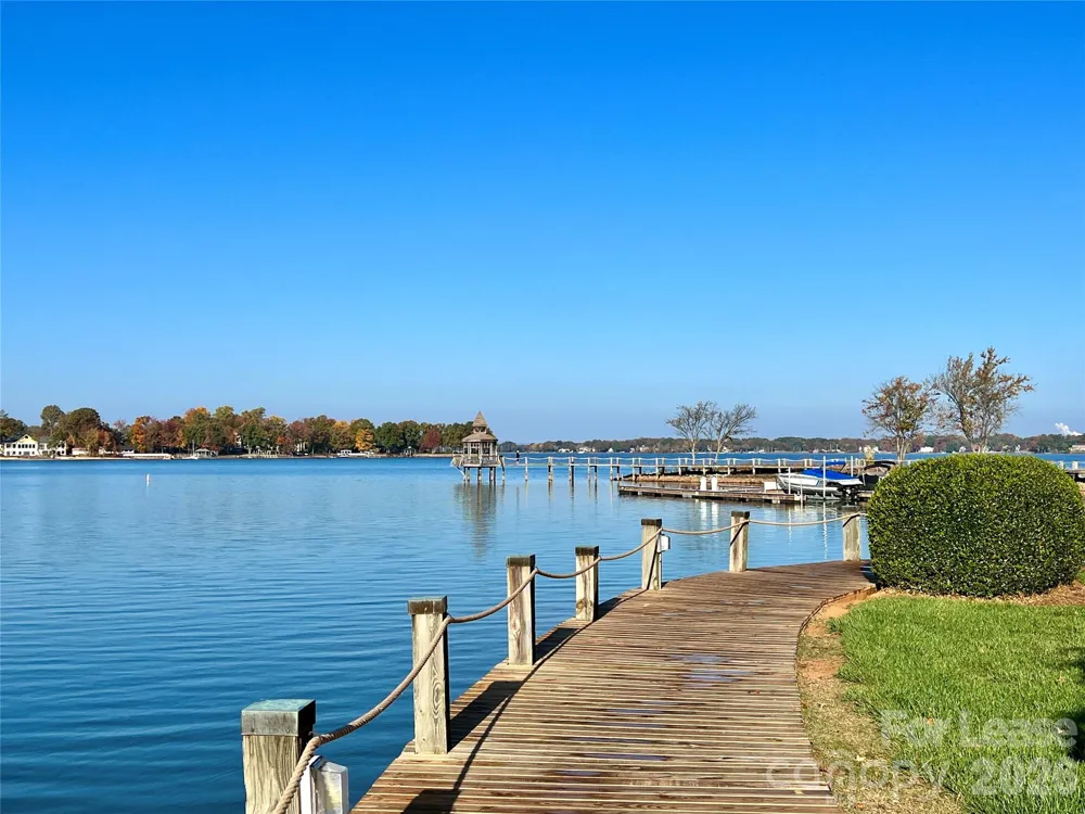 1105 Torrence Circle Davidson, NC 28036