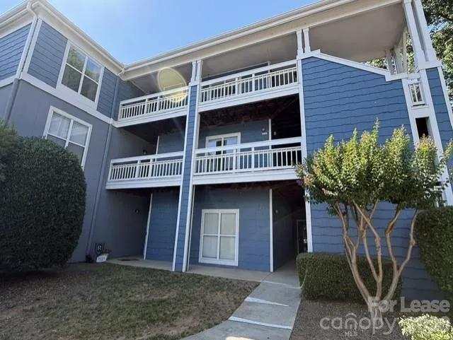 1105 Torrence Circle Davidson, NC 28036