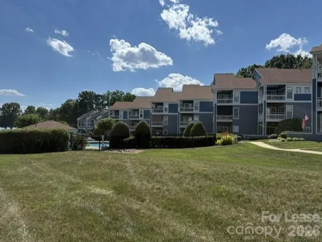 1105 Torrence Circle Davidson, NC 28036