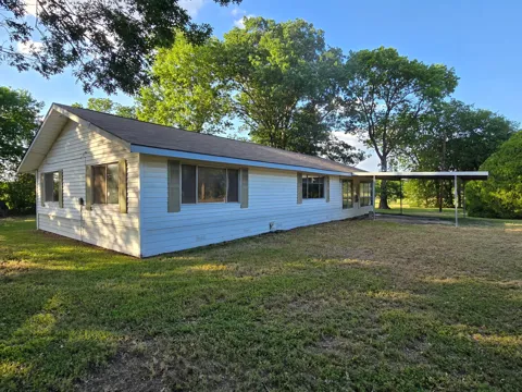 906 W Main Street