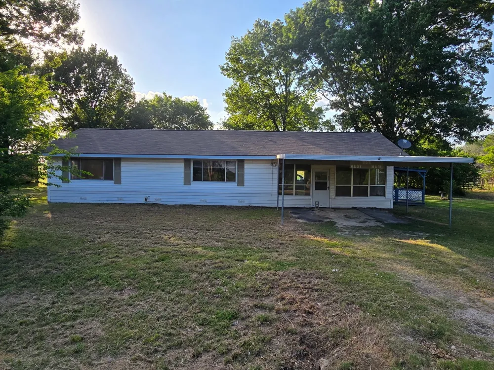 906 W Main Street Richland, TX 76681