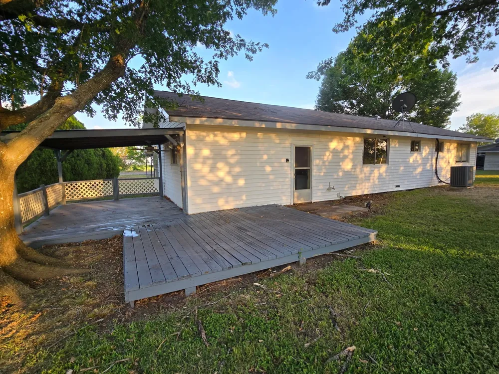 906 W Main Street Richland, TX 76681
