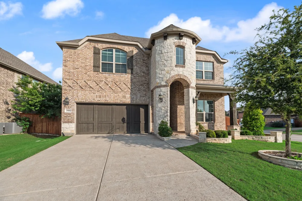 1900 Monahan Drive Argyle, TX 76226