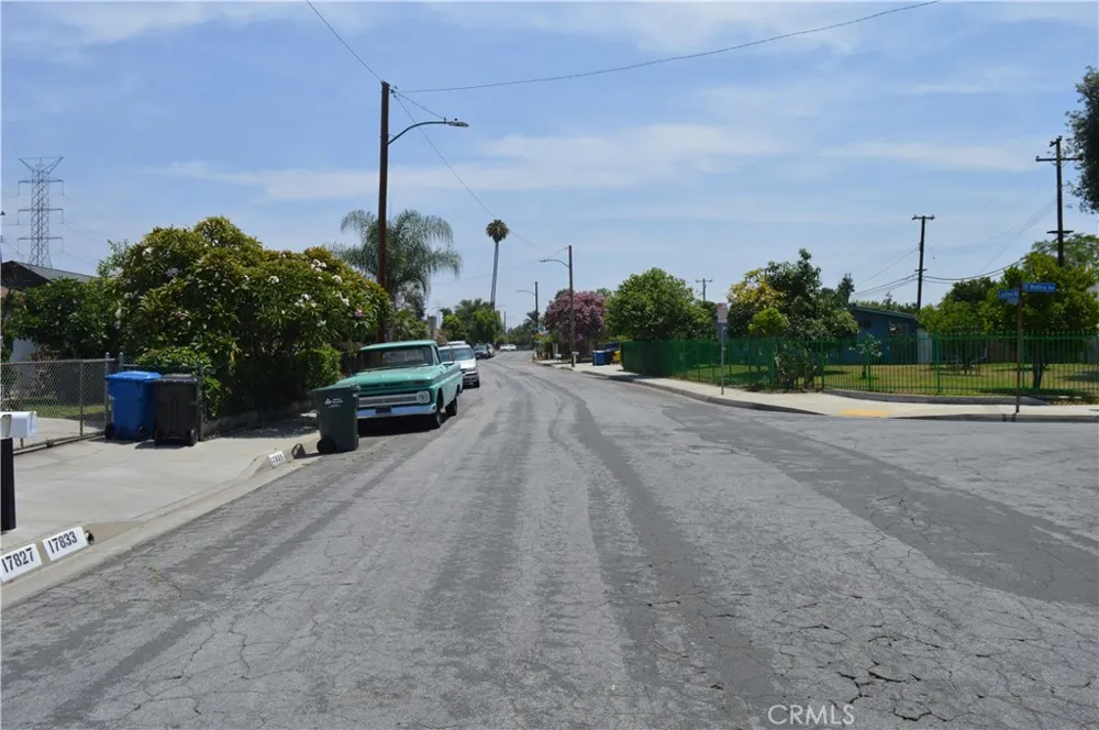 17827 E Laxford Azusa, CA 91702