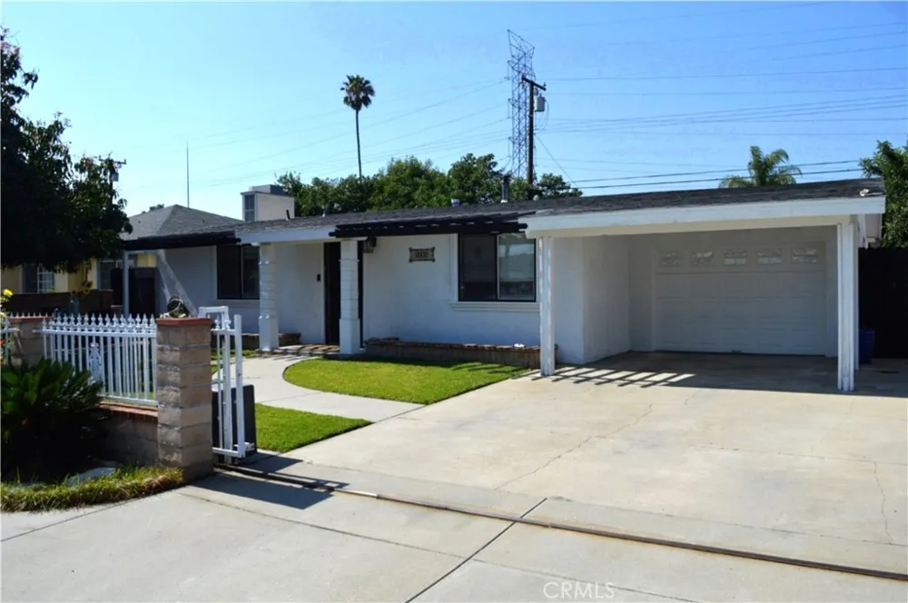 17827 E Laxford Azusa, CA 91702