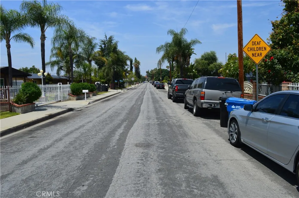 17827 E Laxford Azusa, CA 91702