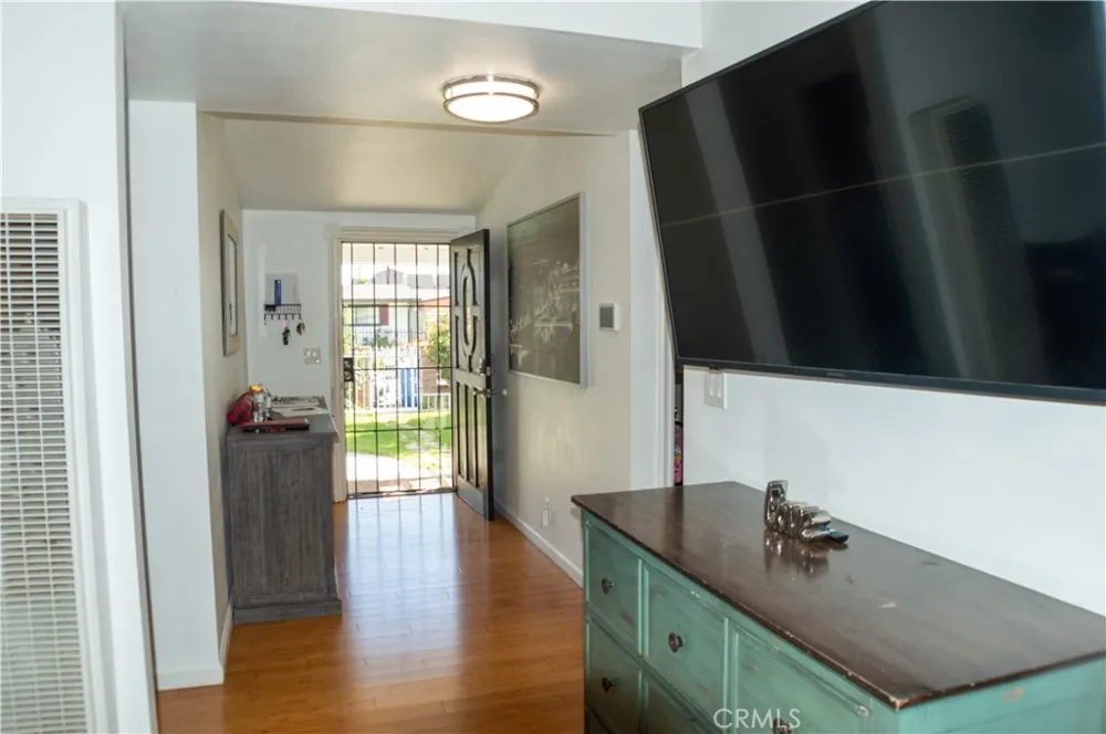 17827 E Laxford Azusa, CA 91702