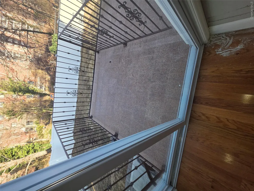 1724 New Haven Avenue Far Rockaway, NY 11691