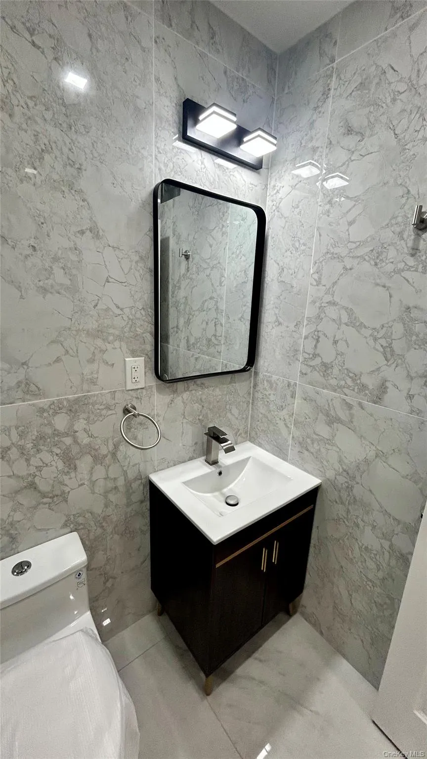 1724 New Haven Avenue Far Rockaway, NY 11691