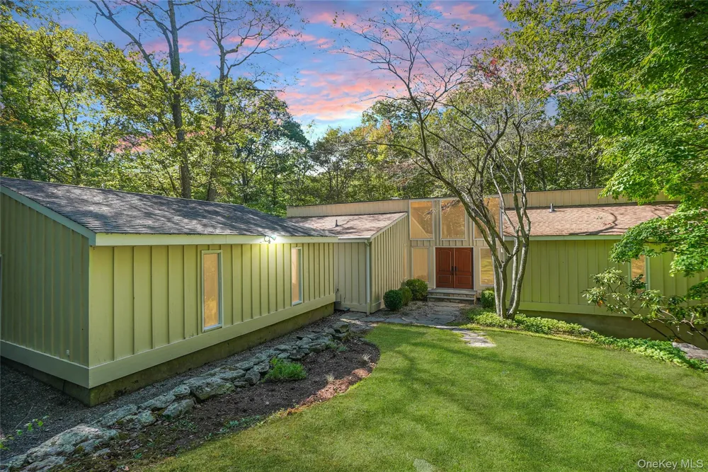 22 Peters Lane Pound Ridge, NY 10576