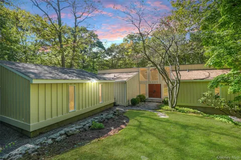 22 Peters Lane