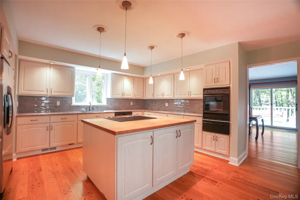 22 Peters Lane Pound Ridge, NY 10576