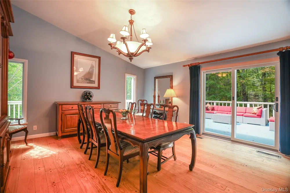 22 Peters Lane Pound Ridge, NY 10576