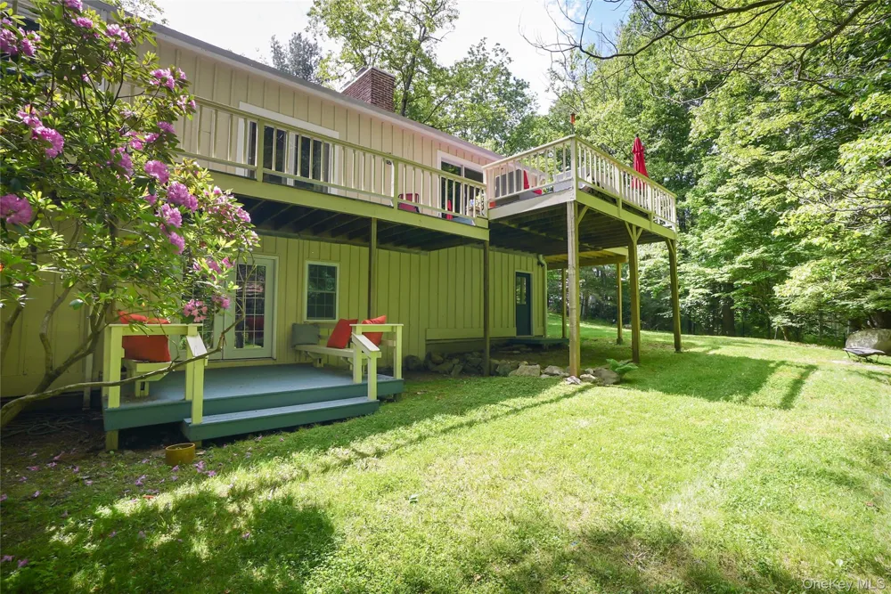 22 Peters Lane Pound Ridge, NY 10576