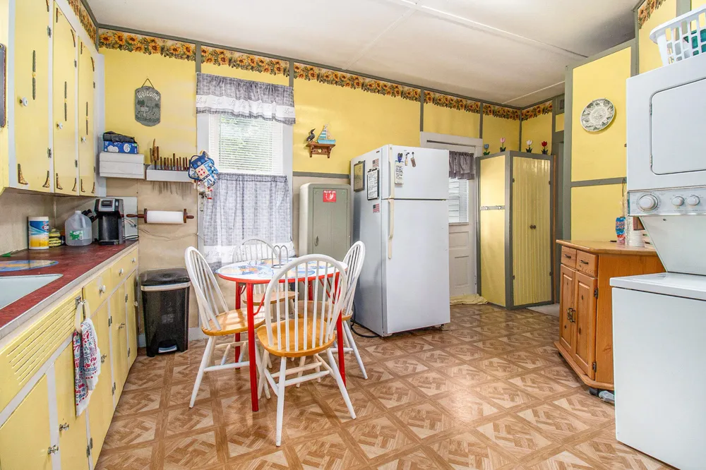 1754 Maggie Street Fountain, MI 49410