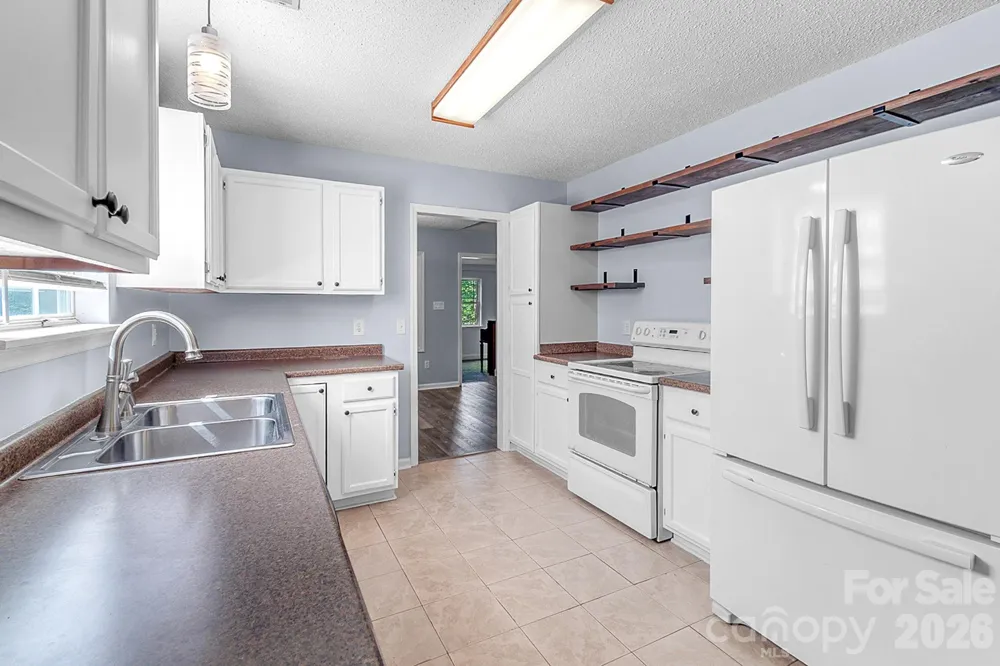 13615 Wildiris Court Pineville, NC 28134