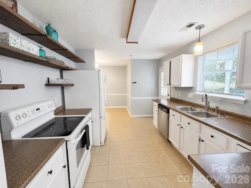 13615 Wildiris Court Pineville, NC 28134