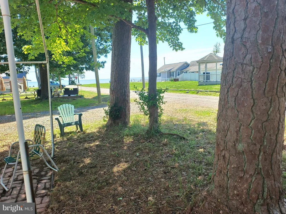 21 CHAMBERLAYNE STREET Colonial Beach, VA 22443