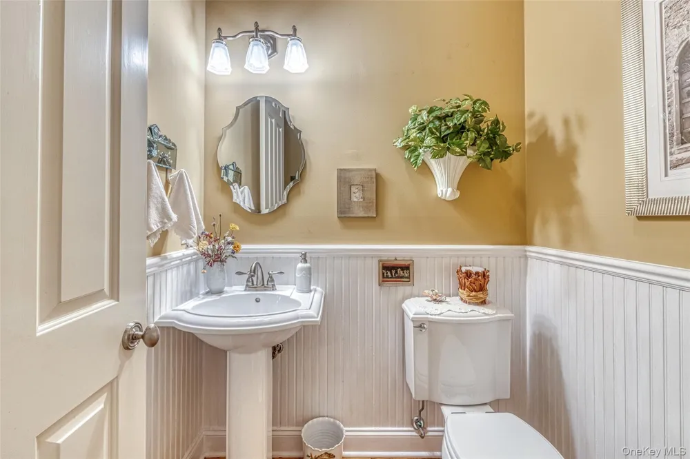 1640 Grandview Drive Orient, NY 11957