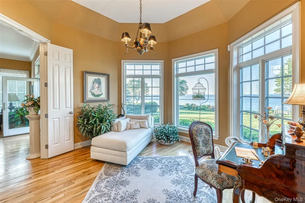 1640 Grandview Drive Orient, NY 11957