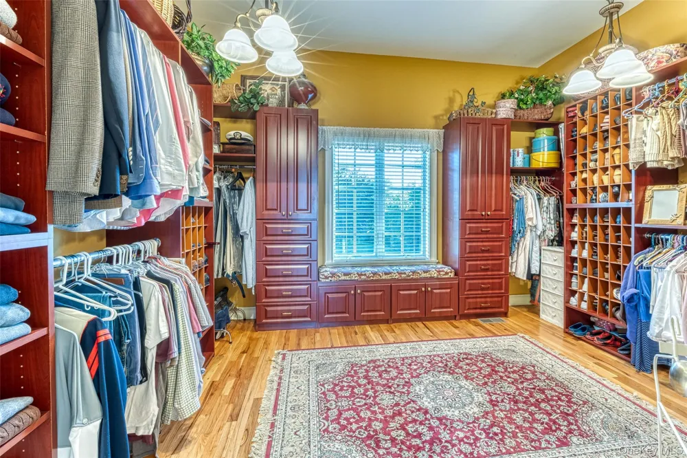 1640 Grandview Drive Orient, NY 11957