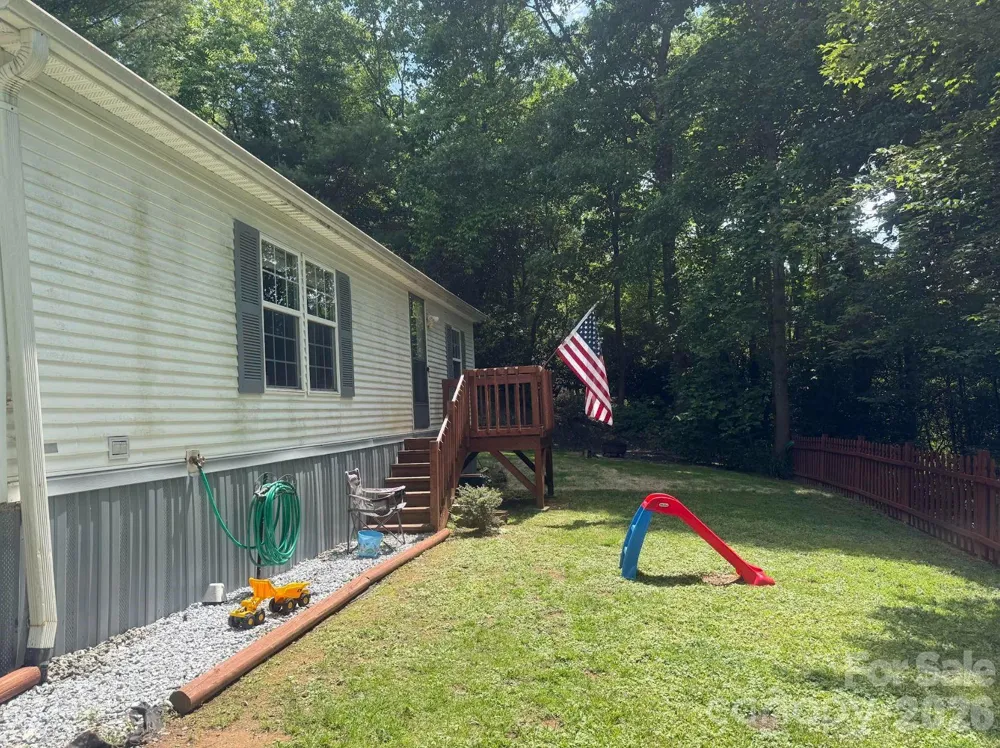 811 Turkey Pen Gap Road Horse Shoe, NC 28742