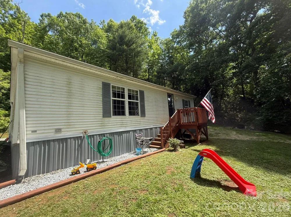 811 Turkey Pen Gap Road Horse Shoe, NC 28742