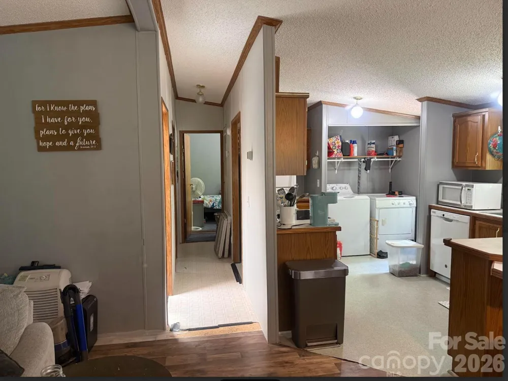 811 Turkey Pen Gap Road Horse Shoe, NC 28742