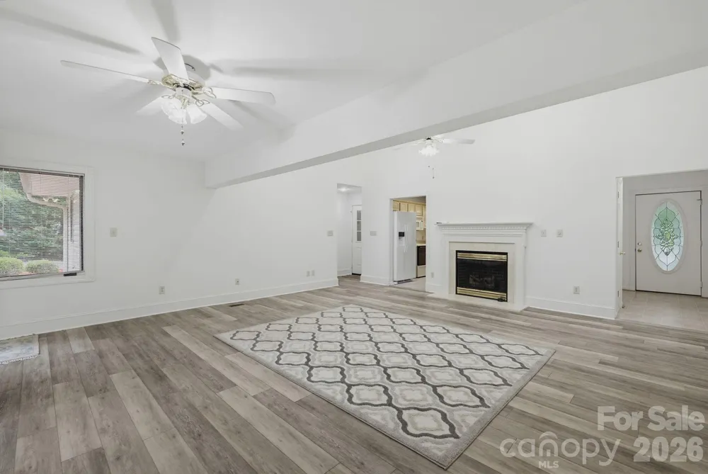 104 Willowbrook Drive Thomasville, NC 27360