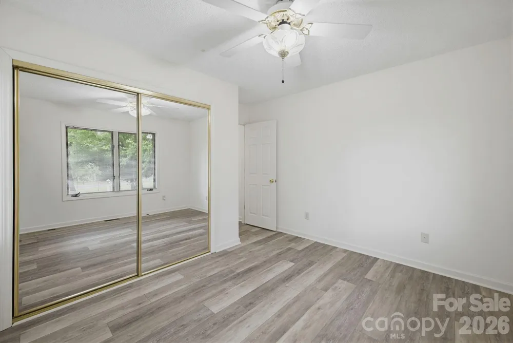 104 Willowbrook Drive Thomasville, NC 27360