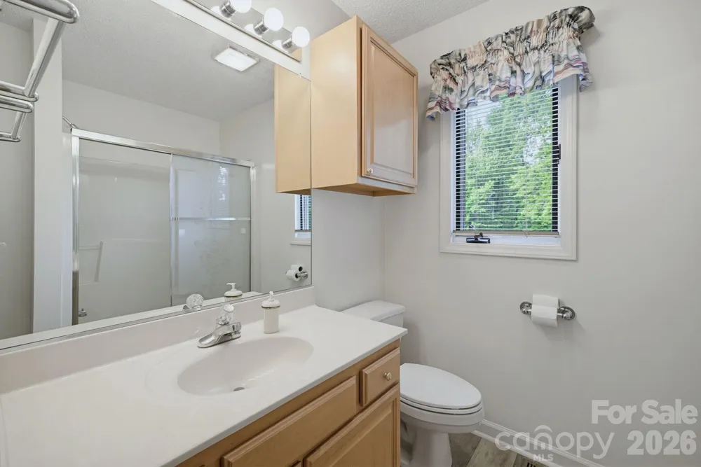 104 Willowbrook Drive Thomasville, NC 27360